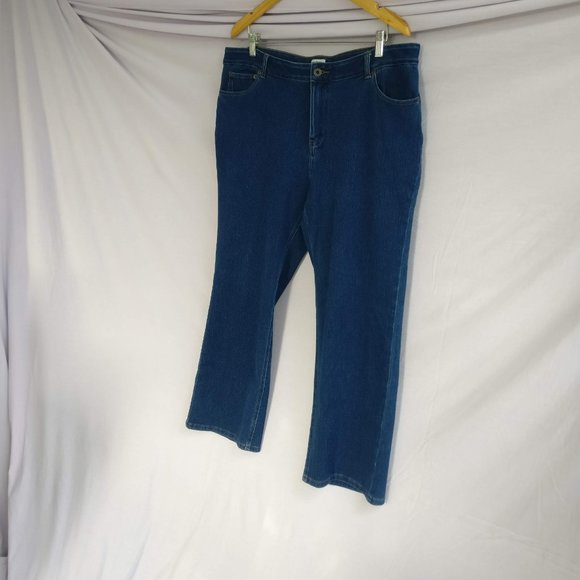 size 18p Ankle length Blue jeans Cropped Lightweight so so soft denim material - Picture 2 of 6